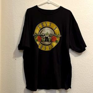 Guns and roses t-shirt. Worn twice maybe three times